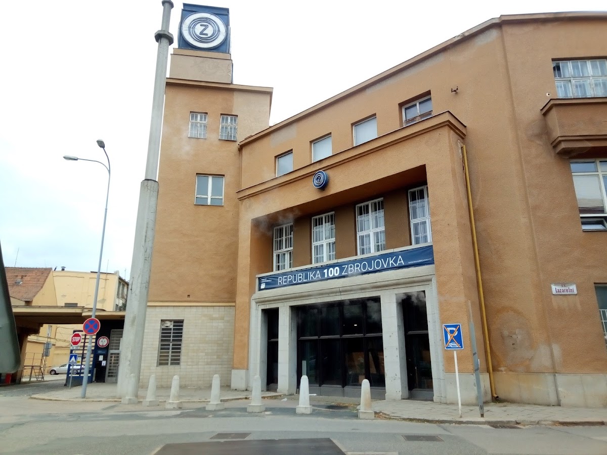 Brno, Vojenská nem. OFZT - foto 10