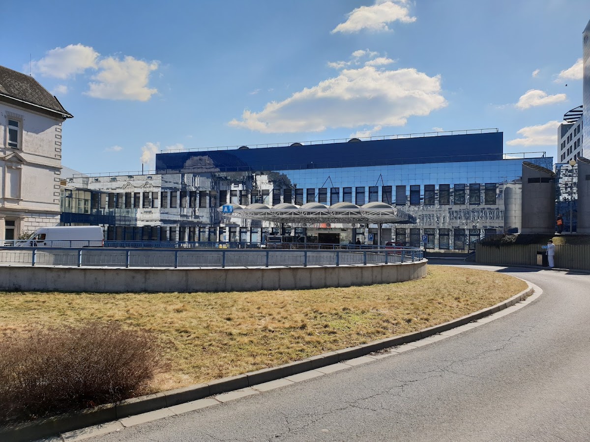 Fakultní nemocnice Olomouc - foto 10