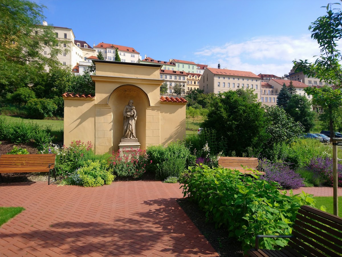 Praha 1, Dětské a dorostové detoxifikační centrum, Nemocnice Milosrdných sester K. Boromejského (Pod Petřínem) - foto 4