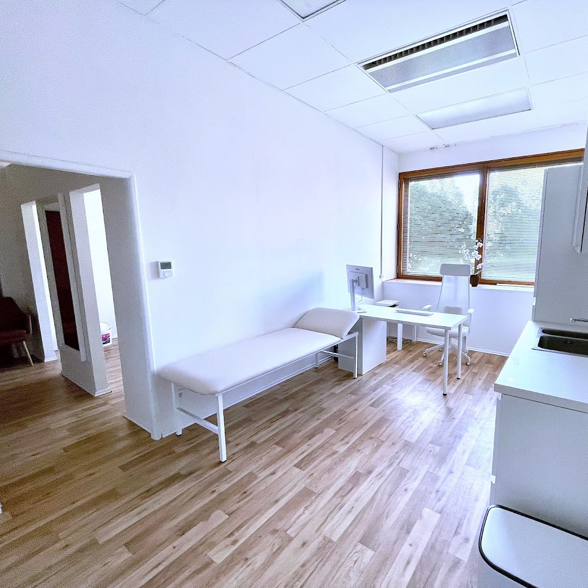 Praha 3, Ordinace praktického lékaře - foto 1