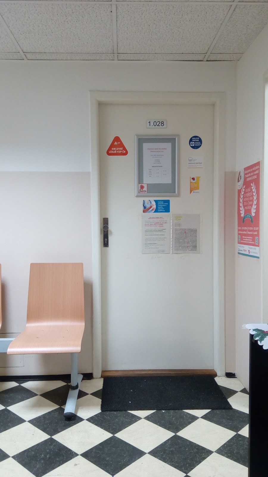 Praha 5, Ordinace praktického lékaře - foto 2