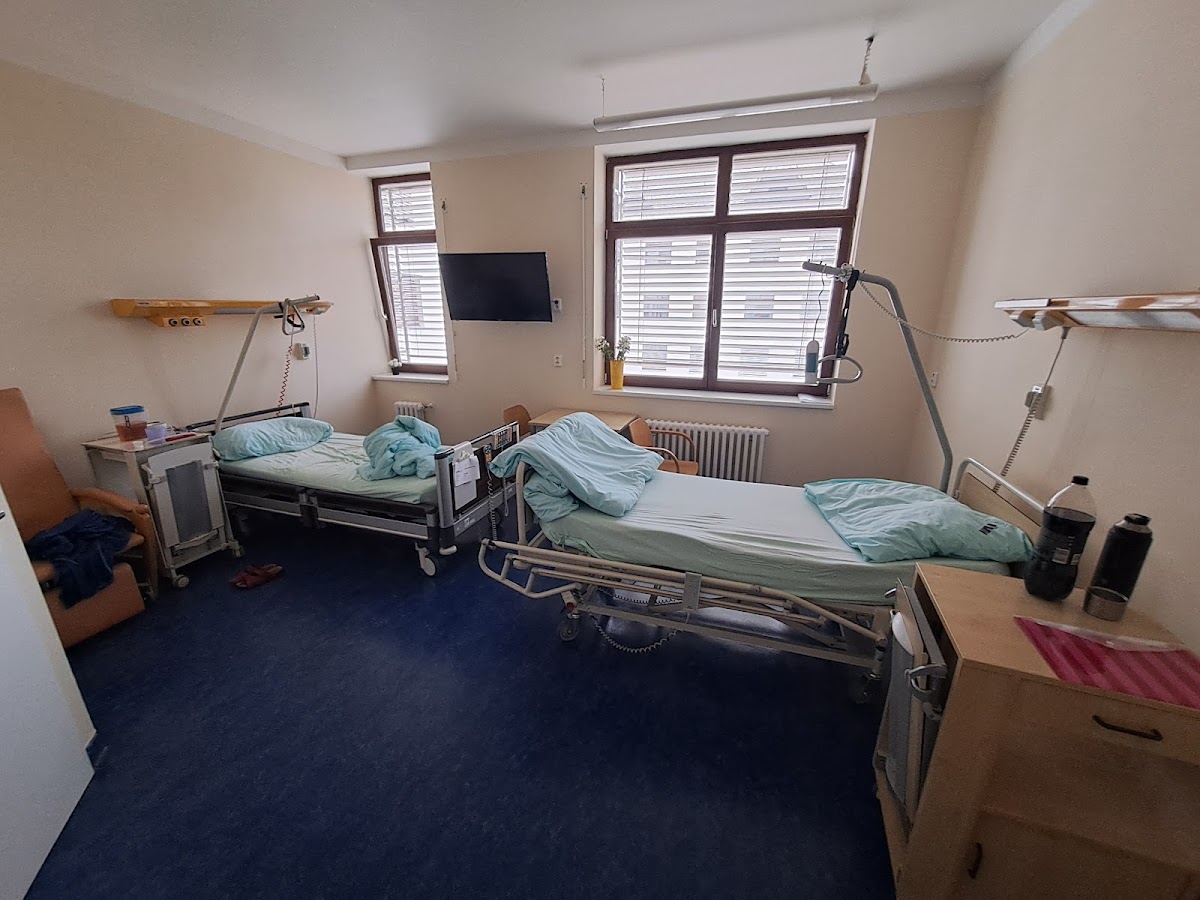 Praha 6, Interní klinika Ústřední vojenské nemocnice - Vojenské fakultní n. Praha a 1. lékařské fakulty Univerzity Karlovy - foto 4