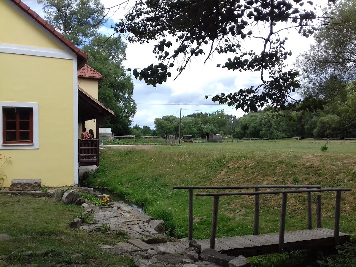 Společnost Podané ruce — Terapeutická komunita v Podcestném Mlýně - foto 2