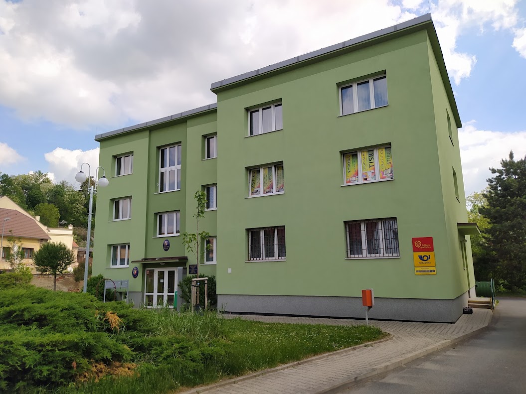 Zvoleněves, Praktická lékařka pro dospělé - foto 9